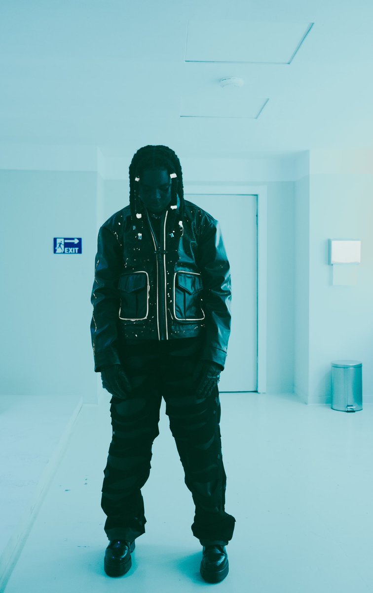 itsbayanni's tweet photo. Artificial Intelligence ⏳

TA TA TA the Remix (Visuals) Out on YouTube. Link below 
https://t.co/eIibPE2KOw https://t.co/0vuihb20b4