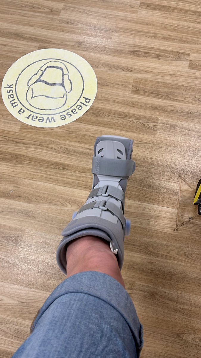 Hanstubbs's tweet image. This sucks!! #injured #pe #peteacher