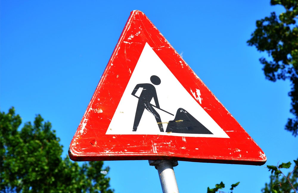 Wegwerkzaamheden rondom Elkerliek locatie Vitaliek. Vanaf woensdag 31 mei tot eind juli worden gasleidingen onder Julianalaan in Helmond vervangen. Locatie Vitaliek blijft gewoon bereikbaar.
#wegwerkzaamheden #rijkswaterstaat #gemeente #helmond #ziekenhuis #elkerliek