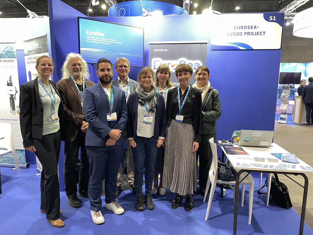 Our #EMD2023 stand is a success! Meet members of our consortium, Steering Group, and Gender and Diversity Board promoting #oceanobserving & forecasting that is integrated, sustained, #FAIR, and inclusive 🌐 🌊