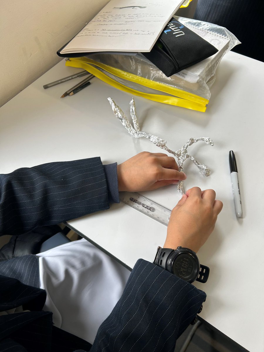 Y8 pupils are enjoying creating sculptures using tin foil inspired by Alberto Giacometti in their Art lessons #Starcreative #WeAreStar @BirminghamEdu