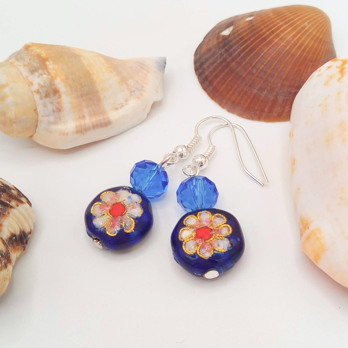 These Cloisonne Cushion & Crystal Earrings come in either the blue or orange colours shown. Which one is your favourite? They cost £8 + P&P a pair and they can be posted to you today. folksy.com/items/7806761-… #newonfolksy #folksy365 #oswestryjewels #cloisonneearrings #giftforher