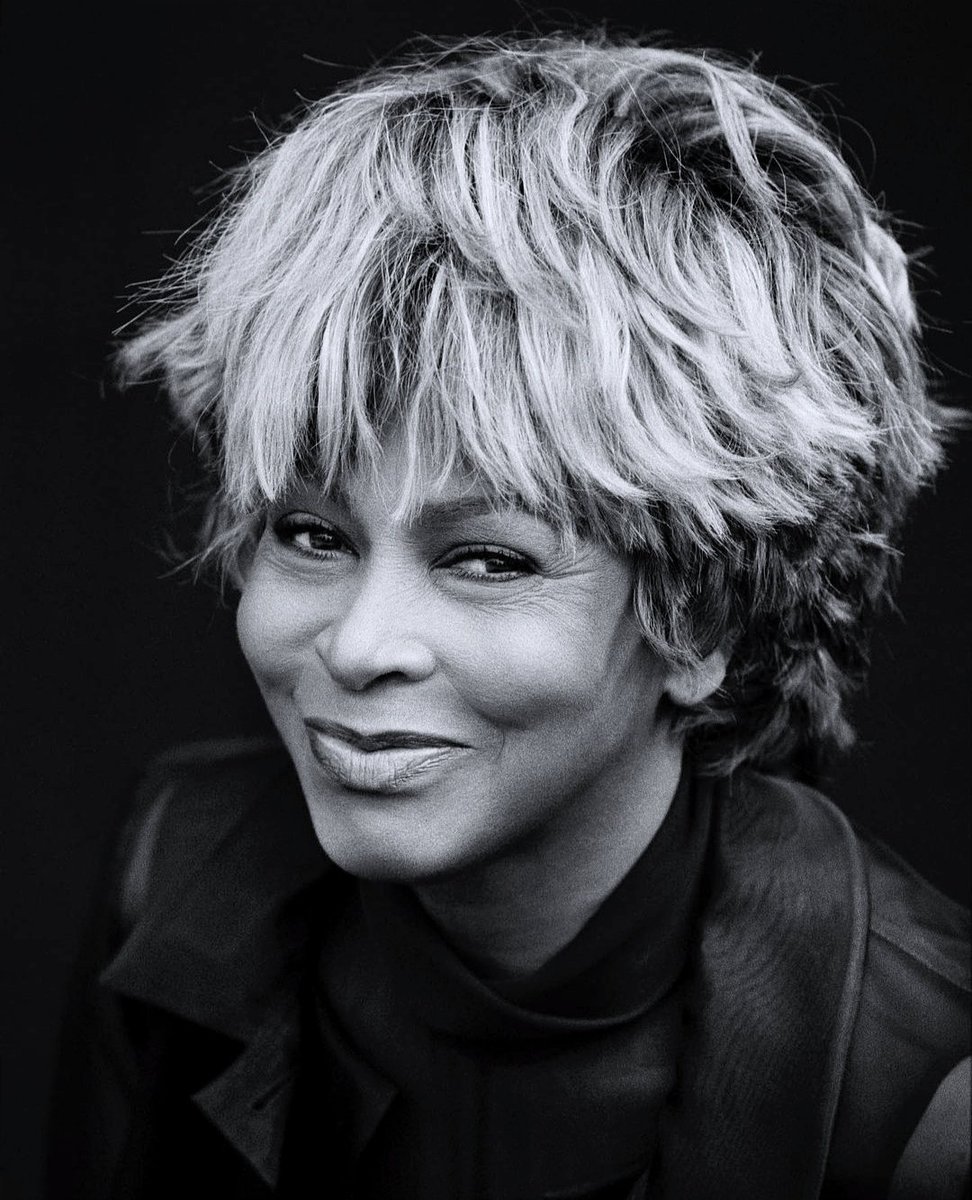 ArmandoCalas's tweet photo. World music is in mourning 🖤
The Queen of Rock n’ Roll with her music and her inexhaustible vitality will be remember as "a unique and remarkable force of nature, with her strength, incredible energy and immense talent". 
You'll always be SIMPLY THE BEST!!!✨#TinaForEver https://t.co/QLRB9ZS00m