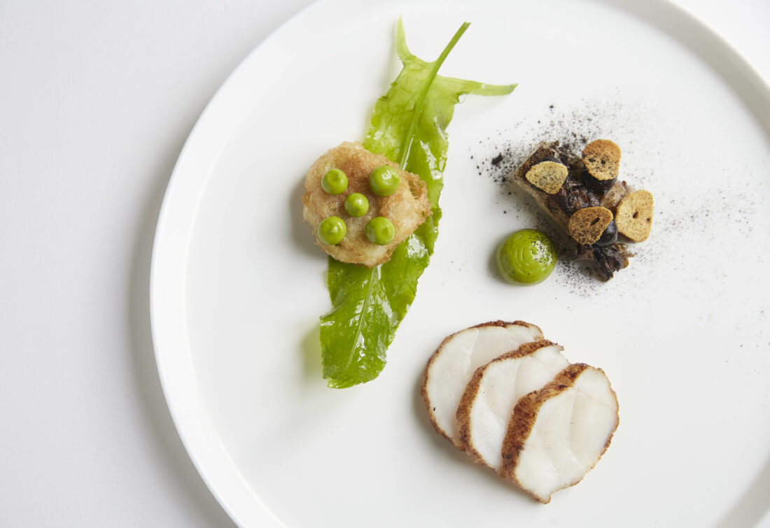 lusso's tweet image. Wareing It Well - buff.ly/3I2abjl #hotel #london #londonrestaurant #michelinstarred #restaurants