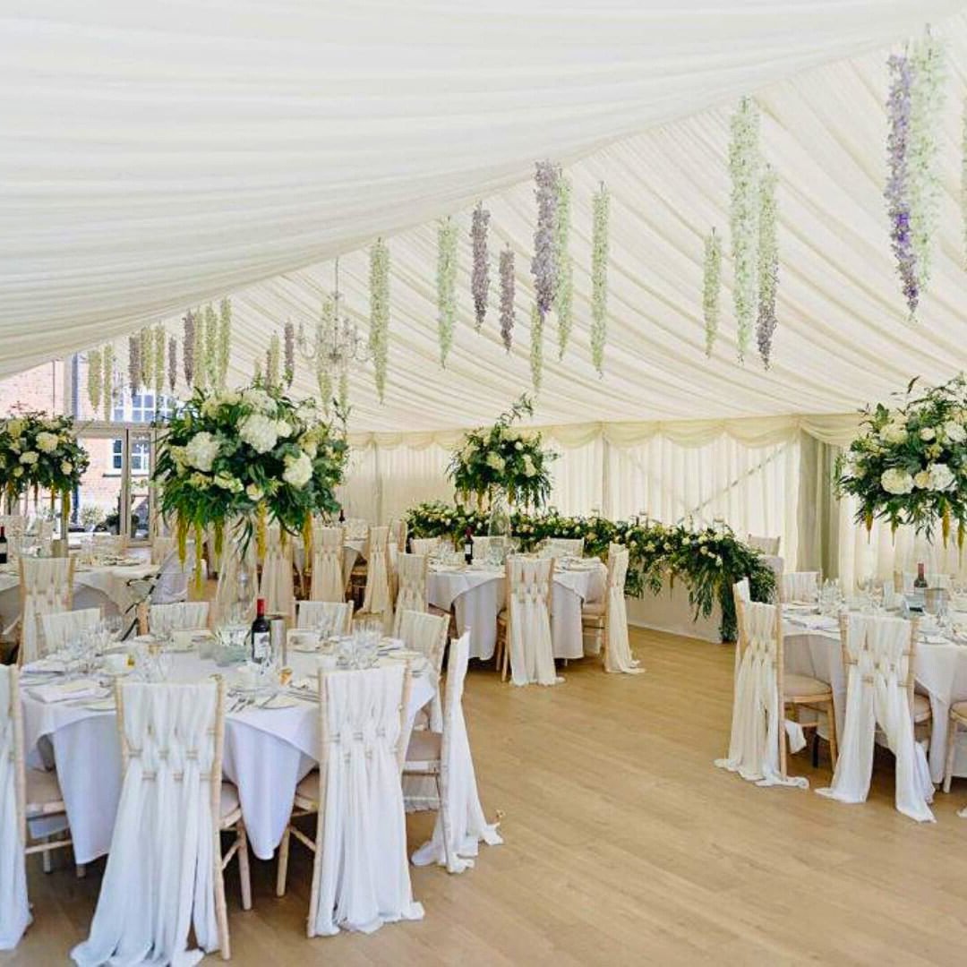 Hutton_Hall's tweet photo. Spring has flown by, but here comes summer! Sometimes you just have to take time to marvel at our marquee 🥰@mattheathphotography 
Chair covers @Occasioncovered 
#locationwedding #huttonhall #huttonhallweddingvenue https://t.co/u8AYeOn2vU