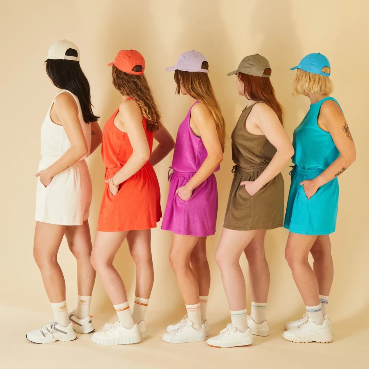 Un imprescindible, todos los colores del verano

¡Encuentra tu outfit para estos meses en @Kiabi parqueAstur!

#JuntosParaAyudarte #parqueAstur #unplanparqueAstur