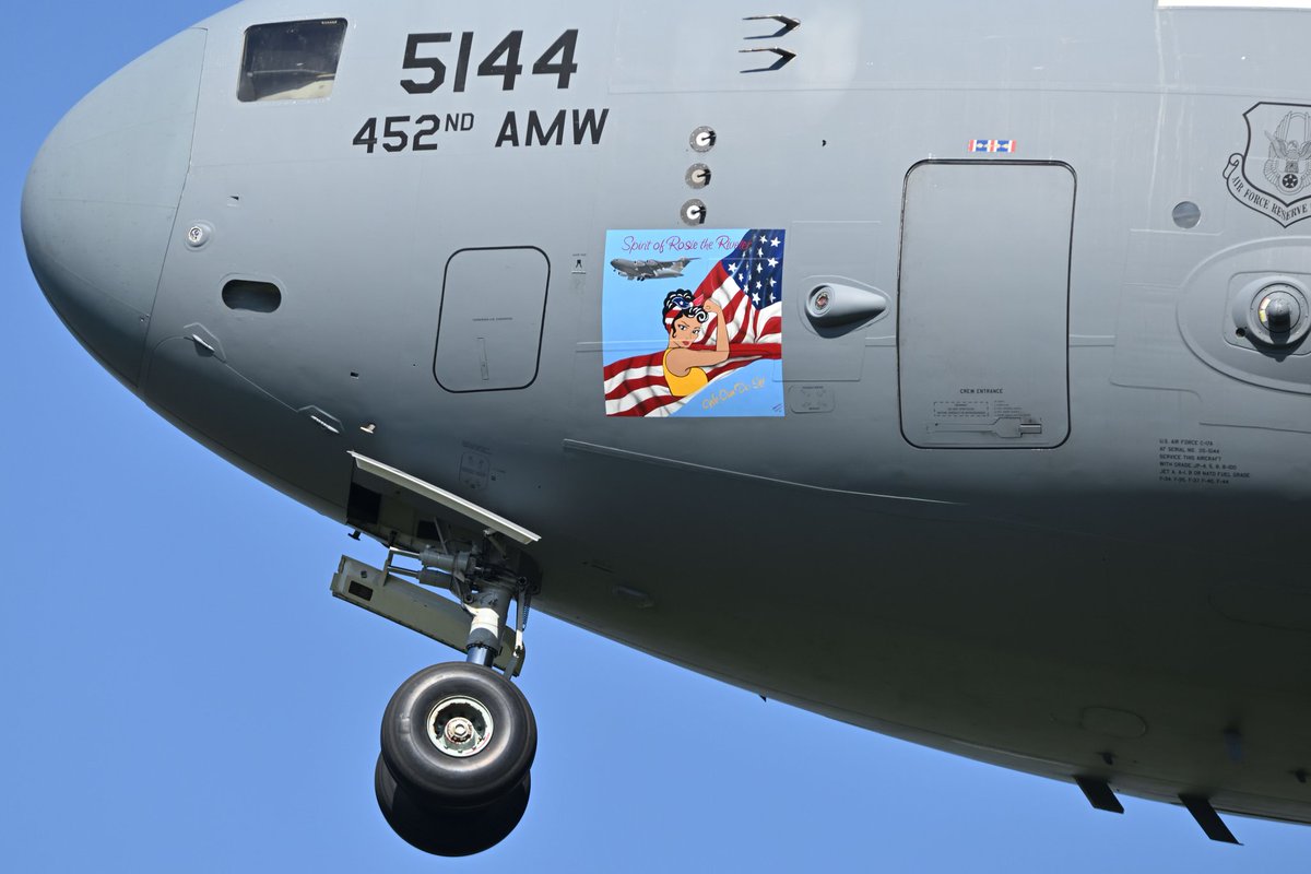 modelight329's tweet image. 2023/05/24
鼻絵アップが何だかピンボケなC-17😅

#RJTY #横田基地