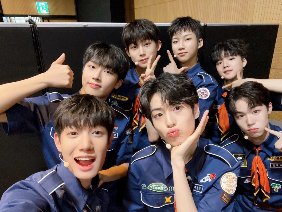 [📺] 230525 Mnet 엠카운트다운
잠시 후 #더윈드 가 #엠카운트다운 에 출연합니다!

오늘 무대도 많.관.부💙

#THEWIND #The_Wind #ISLAND