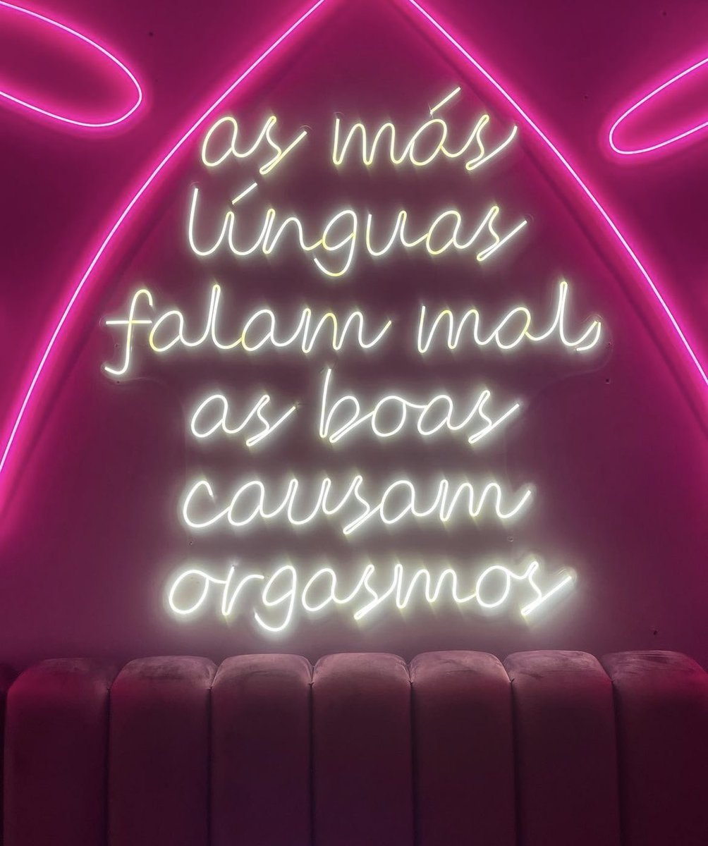 lesbocine's tweet photo. A Marcela Mc Gowan abriu um
espaço físico em São Paulo, a 'Magix Café Bar' que é focado nos prazeres feminino. 

Contém dois andares: o da loja de sexual care vai estar aberto ao público a partir das 11h e a parte do café/bar terá que ser feita uma reserva antes. 

Para saber mais detalhes acompanhem o insta da loja: https://t.co/aR7VdLa5cP