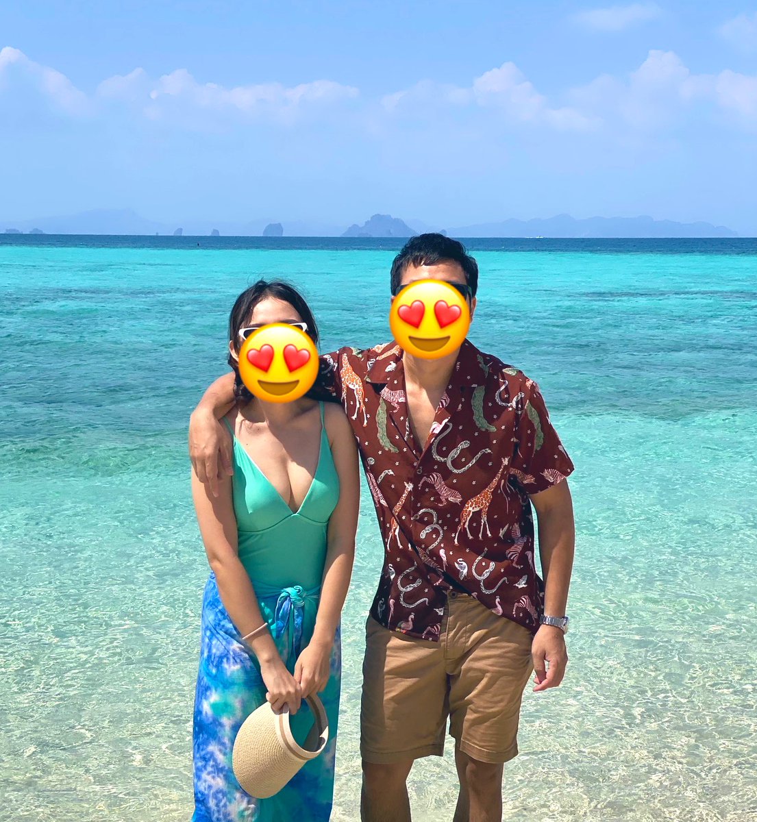 คู่เรา 32/31 กทมย่านสาทร  คู่เราบ้านๆไม่ได้หวือหวาอะไรมาก ยินดีทำความรู้จักกับทุกคู่ที่ DM ละต้องขอโทษที่ตอบช้าบ้าง พวกเราเป็นคู่มือใหม่ อาจจะคุยกันสักระยะ เพราะอยากให้ครั้งแรก ออกมาดี ยังไงก้ทักมาทำความรู้จักกันนะ❤️#คู่ไม่แลก #คู่แท้ #คู่แลกไม่แลก #สวิงกิ้ง #คู่แท้กทม #คู่กทม