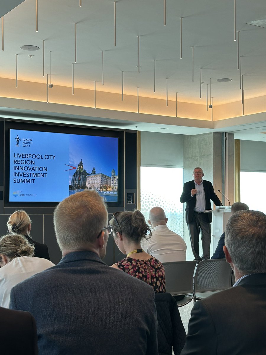 Steve Stuart chair of the @LyvaLabs kicks things off at the Liverpool City Region Innovation Investment Summit at The Spine.
