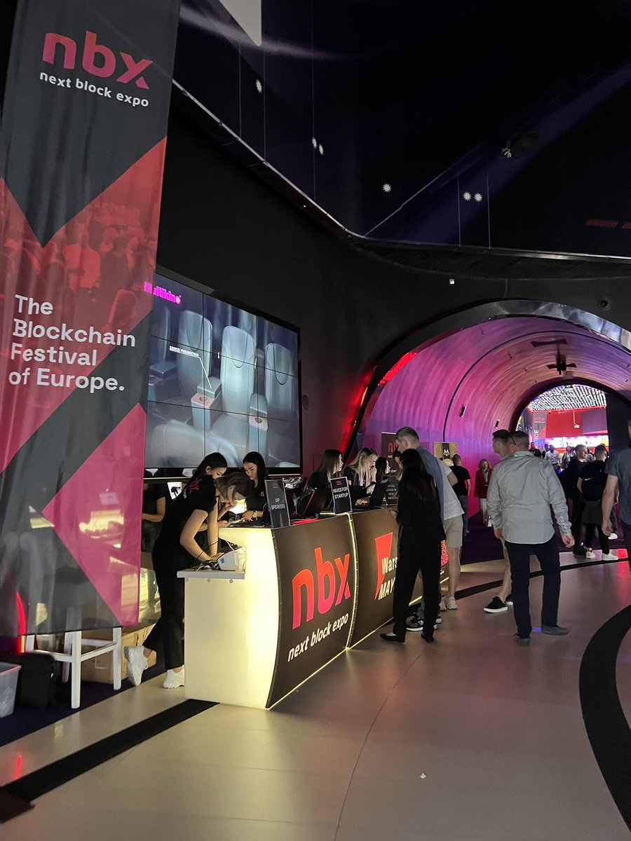 Go <a href="/Casper_Network/">Casper</a>, we run only north ;) second day of <a href="/nextblockexpo/">Next Block Expo</a>. We are pumped, ready for action! First ever #casper #jogging session with <a href="/andrzej1_1/">Andrzej Broński</a> (Dev Advocate) and Adrian Wrona (PM). Go $CSPR!