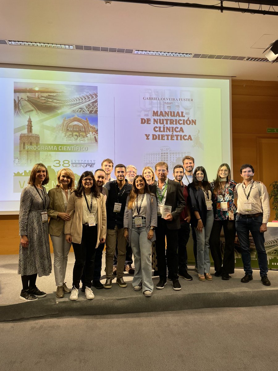 merygarcianutri's tweet photo. Presentación de la nueva edición del Manual de Nutrición Clínica y Dietética de @golveirafuster #SENPE2023 👏🏼 https://t.co/xQrZocCU8s