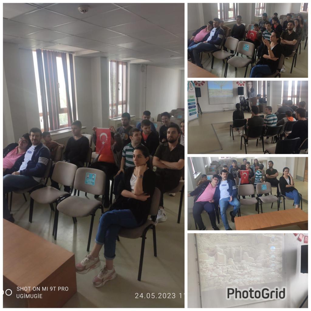 camlica_ozel's tweet photo. Müzeler günü kapsamında sanal müze gezisi gerçekleştirdik. @tcmeb @prof_mahmutozer @Cemal_Ozdemir67 @memleventyazici @gulsenozer9    @istanbulilmem @istmem_oer @_ferhat_ozturk @MemGungoren @ZuhalSelYen https://t.co/YkQCK9dvzL