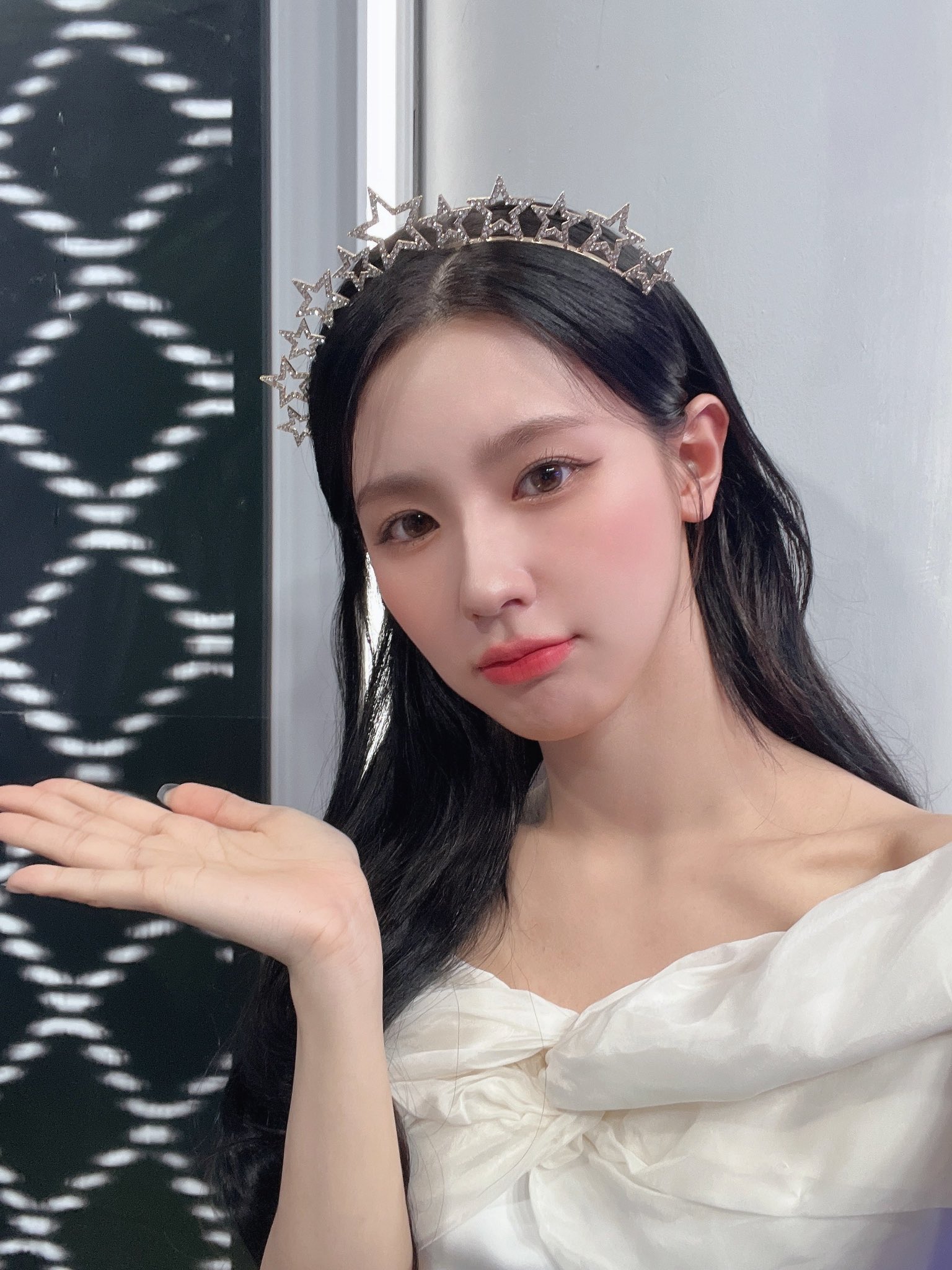 X-এ (G)I-DLE JAPAN OFFICIAL: 