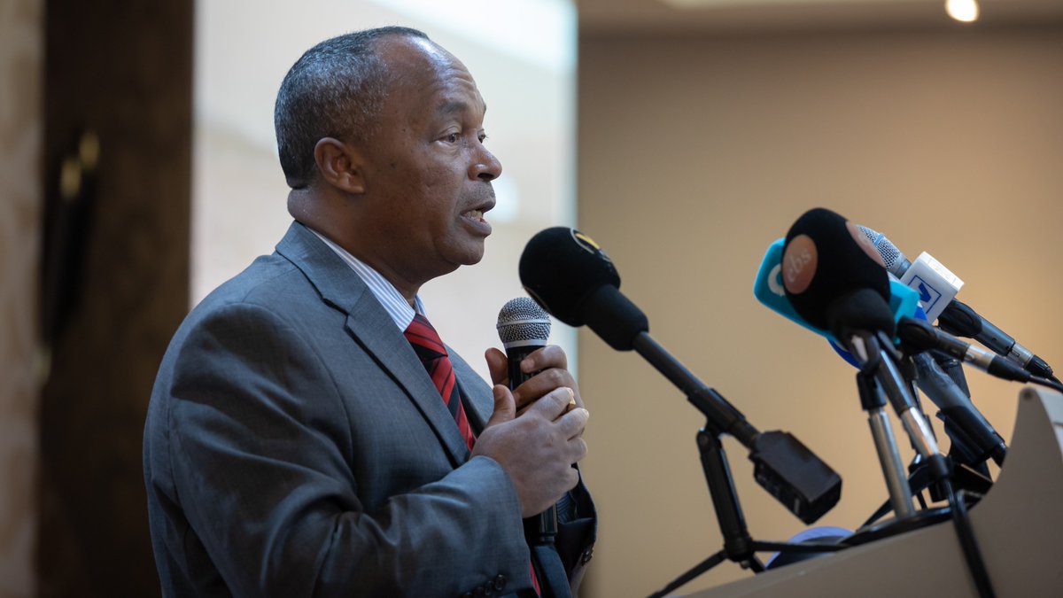 CGIARAfrica's tweet photo. 🌟#HappeningNow 🧵
AICCRA🇪🇹 is leading and co-hosting with @MoA_Ethiopia and @EthiopianATA a high-level conference in the presence of ministerial delegates, national research and international development leaders dubbed  ‘Take CGIAR and Partners Ag-innovations to the Farmer’. https://t.co/DylWksvida