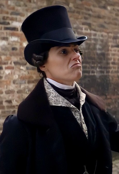 I miss Anne SO much! Aaaaaaargh!!!!! This is INTOLERABLE! (Petition to send her to modern day Japan for comedy travelogue). #ComeBackGentlemanJack @LookoutPointTV @bbc 🎩♥️