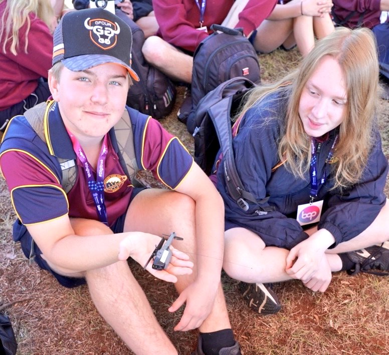 AUADRT's tweet image. Another amazing day on the @TAFEQld #DigiTrek Road Show. So much fun racing drones, talking #STEM and meeting so many inspiring young people from #Kingaroy and surrounding areas.
#SendIt!
#DroneRacing
@ChiefAusArmy @FORCOMDAusArmy