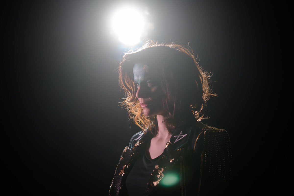 GeneralePery's tweet image. « La vie m’a faite Générale »

(c) Eric Bongrand