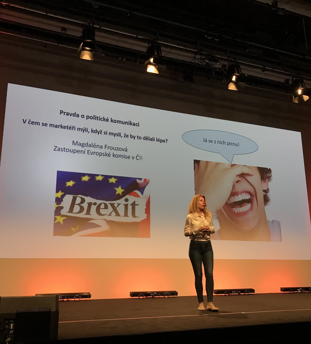 Frouzova's tweet photo. V čem se marketéři mýlí, když si myslí, že by to dělali lépe?😉
Příběh z vlastní zkušenosti, pár dat a 4 mantry marketingu z pohledu politických komunikátorů:
Prezentace “Nástrahy politické komunikace” na #CommunicationSummit. https://t.co/mBH8cMLL2O