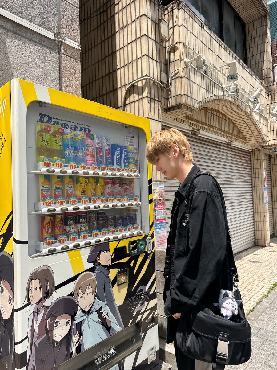openthefess's tweet photo. king! WOI ADA ANIME LIAT ANIME😭😭😭😭 https://t.co/tYfptNnoyV