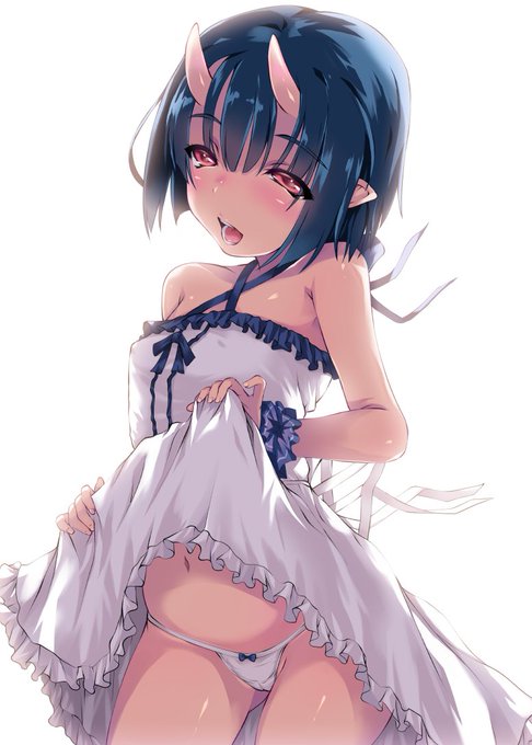 #1日でフォロワー何人増えるかチャレンジ 
とても健全な角っこを描いてます!ω^) 