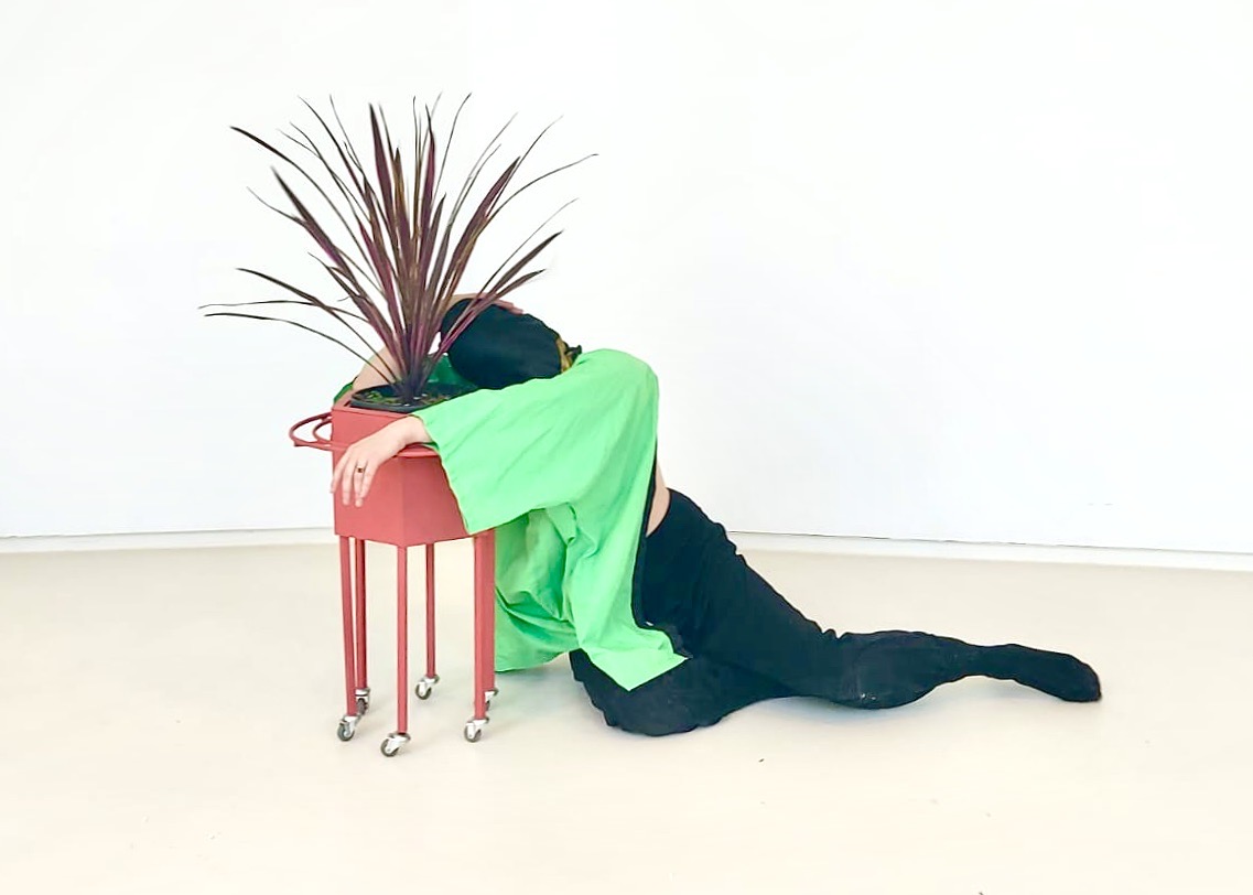 EditaOla's tweet photo. NPositivas: RT @BIONICFESTIVAL: BIONIC FESTIVAL hoy en @NPositivas
https://t.co/GnrZiNnjx8 #BionicFestival #Biomima #DanzaBionica #BionicDance #Danza con #Plantas #Arte #BiHemisferico #Jardin #Intergalactico https://t.co/zLAnZ5BJKQ
