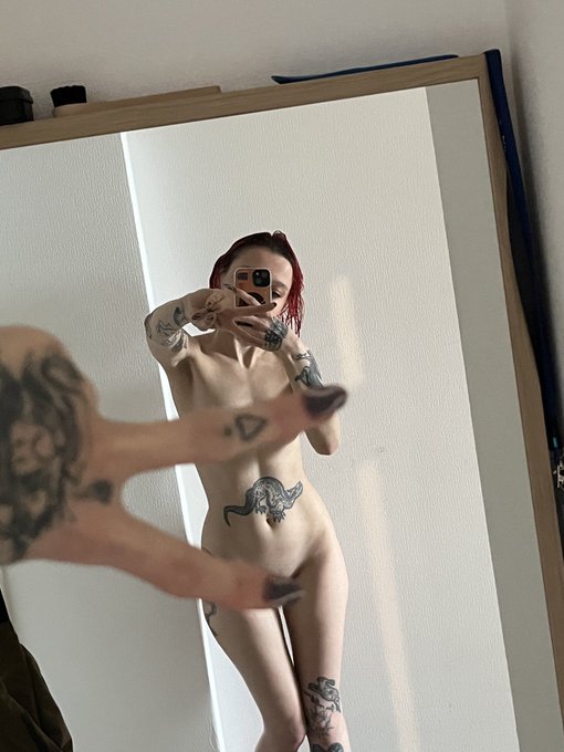 На бусти такого милого контента с душа наделала 🌝 а подписчиков новых нет , я для кого стараюсь блин<a href="/tag/%D0%BD%D1%8E%D0%B4%D1%81%D1%8B%D0%BA%D0%B0%D0%B6%D0%B4%D1%8B%D0%B9%D0%B4%D0%B5%D0%BD%D1%8C"class="tags"><span>#нюдсыкаждыйдень</span></a><a href="/tag/%D0%BD%D1%8E%D0%B4%D1%81%D1%8B%D0%BA%D0%B0%D0%B6%D0%B4%D1%8B%D0%B9%D1%87%D0%B0%D1%81"class="tags"><span>#нюдсыкаждыйчас</span></a>