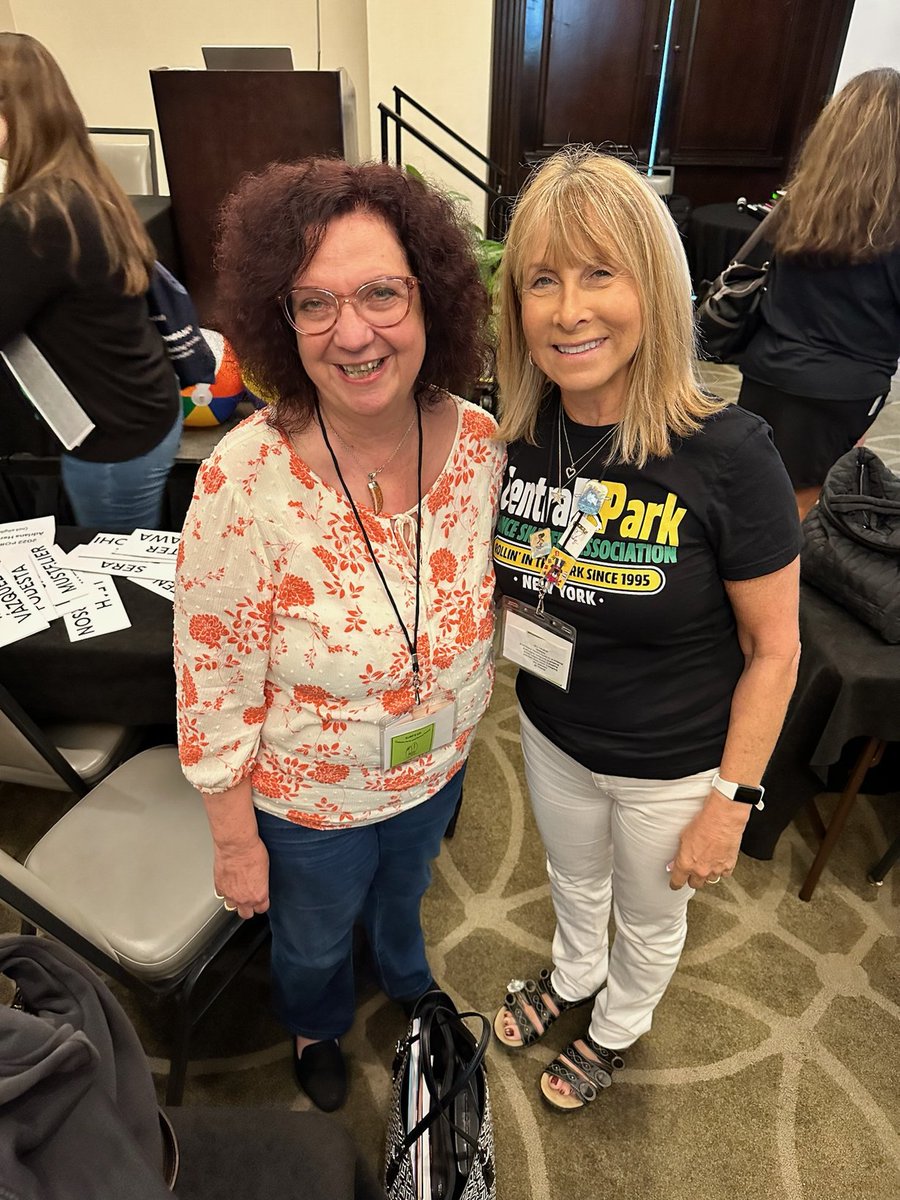 Joyce Sweeney (they/them) Buy OUR WORLD ARGENTINA tweet media