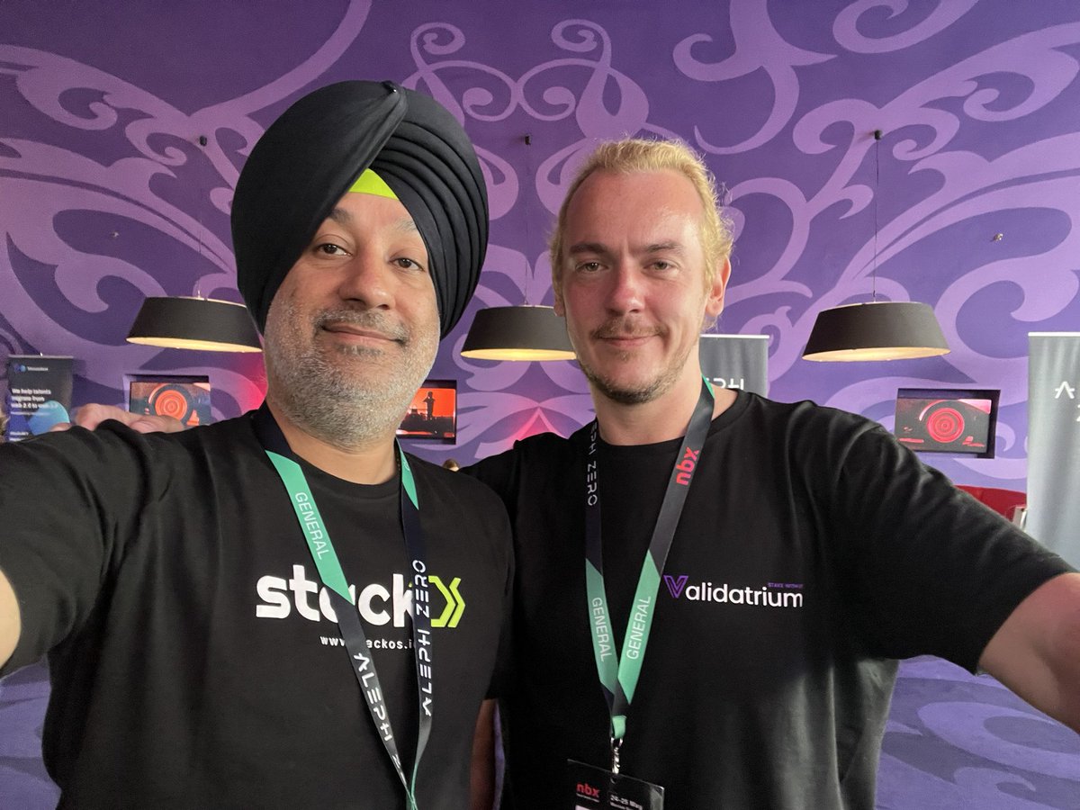 ParrySondhi's tweet image. Nodes, Nodes, Nodes wait ValidatorNodeNFTs with StackOS V2…was the discussion with Denys Haponenko, Business Development Team Lead at @Validatrium 🚀
#StackOS #Validatrium #Web3 #NBX #NextBlockExpo #Hackonchain #Hackathon #Warsaw #Poland #AI #DeCloud $STACK