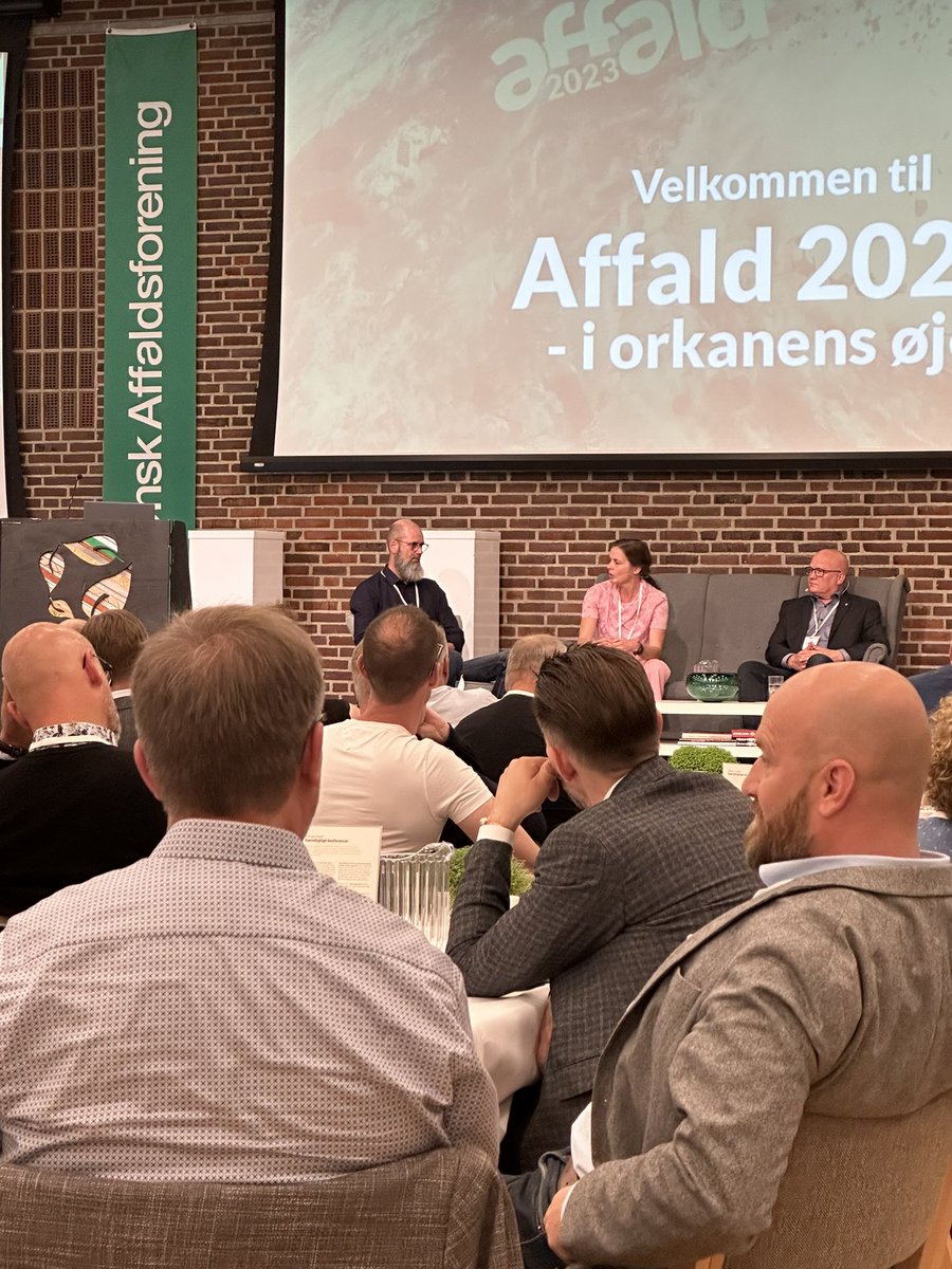 Jette Miller (@jettemiller) on Twitter photo <a href="/EllenTraneNorby/">Ellen Trane Nørby</a>: “Vi er en del af et grønt svar. Det skal vi blive bedre til at fortælle” 🌱♻️🚮
#dkaffald #dkgreen @DkAffald <a href="/EllenTraneNorby/">Ellen Trane Nørby</a>: “Vi er en del af et grønt svar. Det skal vi blive bedre til at fortælle” 🌱♻️🚮
#dkaffald #dkgreen @DkAffald