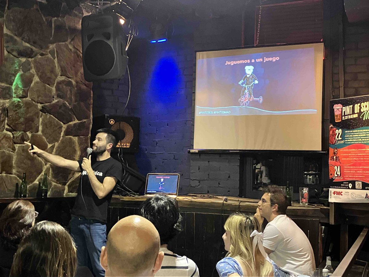 xabimarcano's tweet photo. Una pena que ya se haya acabado #Pint23ES, pero la verdad es que ha sido muy divertido! Mil gracias a la organizacion de #Pint23MAD y #Pint23BIO y a todas las personas que habeis compartido esta pinta de ciencia! https://t.co/k94aYiHSFs