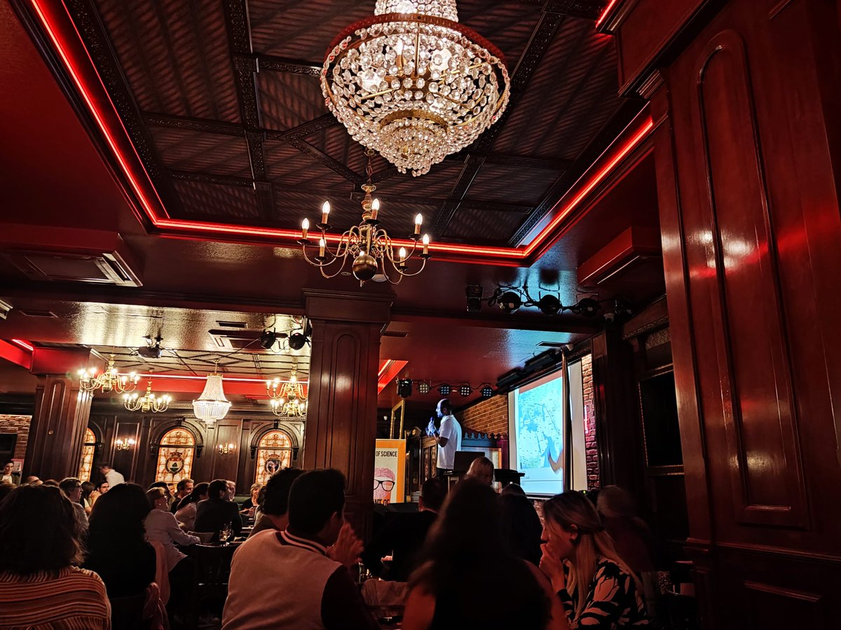hpcauji's tweet photo. Our group had a fascinating experience at yesterday's Pint of Science session: #moleculardances, #science, and #serendipity.
#Pint23ES #PINT23CAS @grupovadillo @FMCCorp @UJIuniversitat @AjuntCastello #dublinhouse @EducatingCities https://t.co/EkMbdNM72E