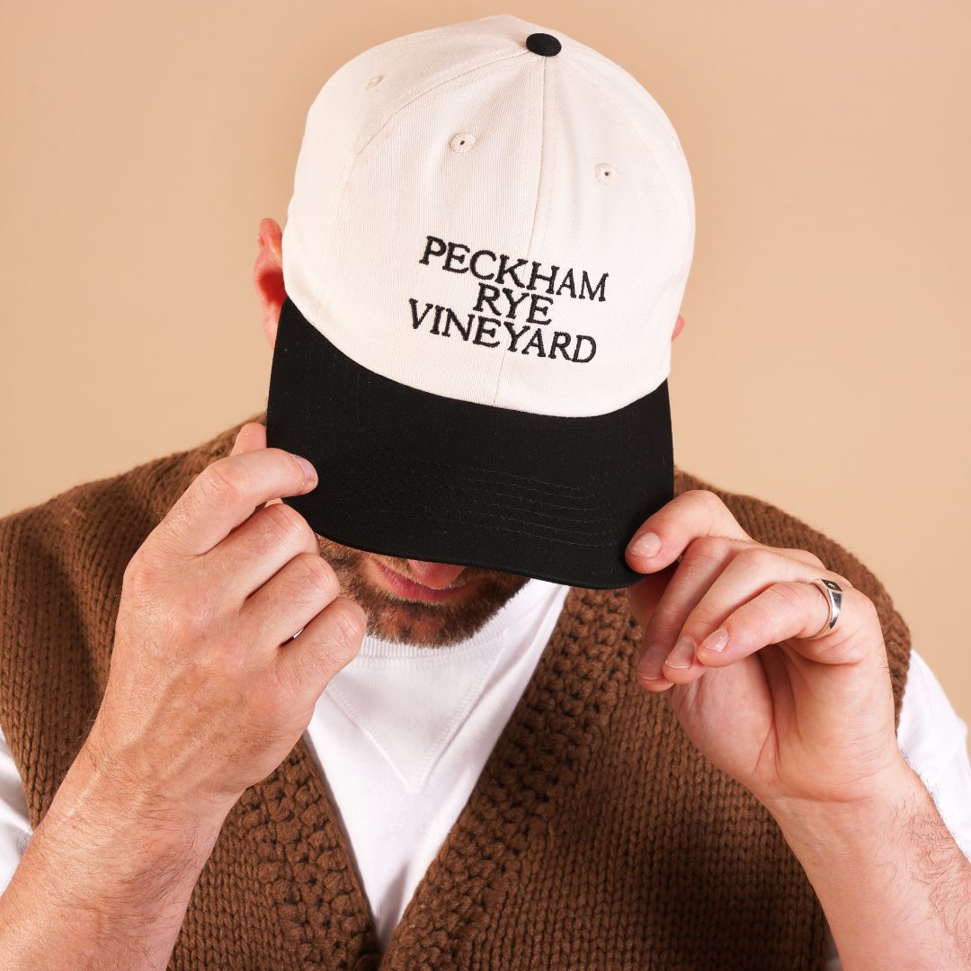 stuarts_london's tweet image. Spring/Summer arrivals at Stuarts, featuring the latest from YMC, Service Works, Barbour, Universal Works &amp;amp; G.H Bass Weejun 👞 

Full look available online &amp;amp; in-store now

stuartslondon.com

#stuartslondon #ymc #serviceworks #barbour #universalsorks #bassweejuns