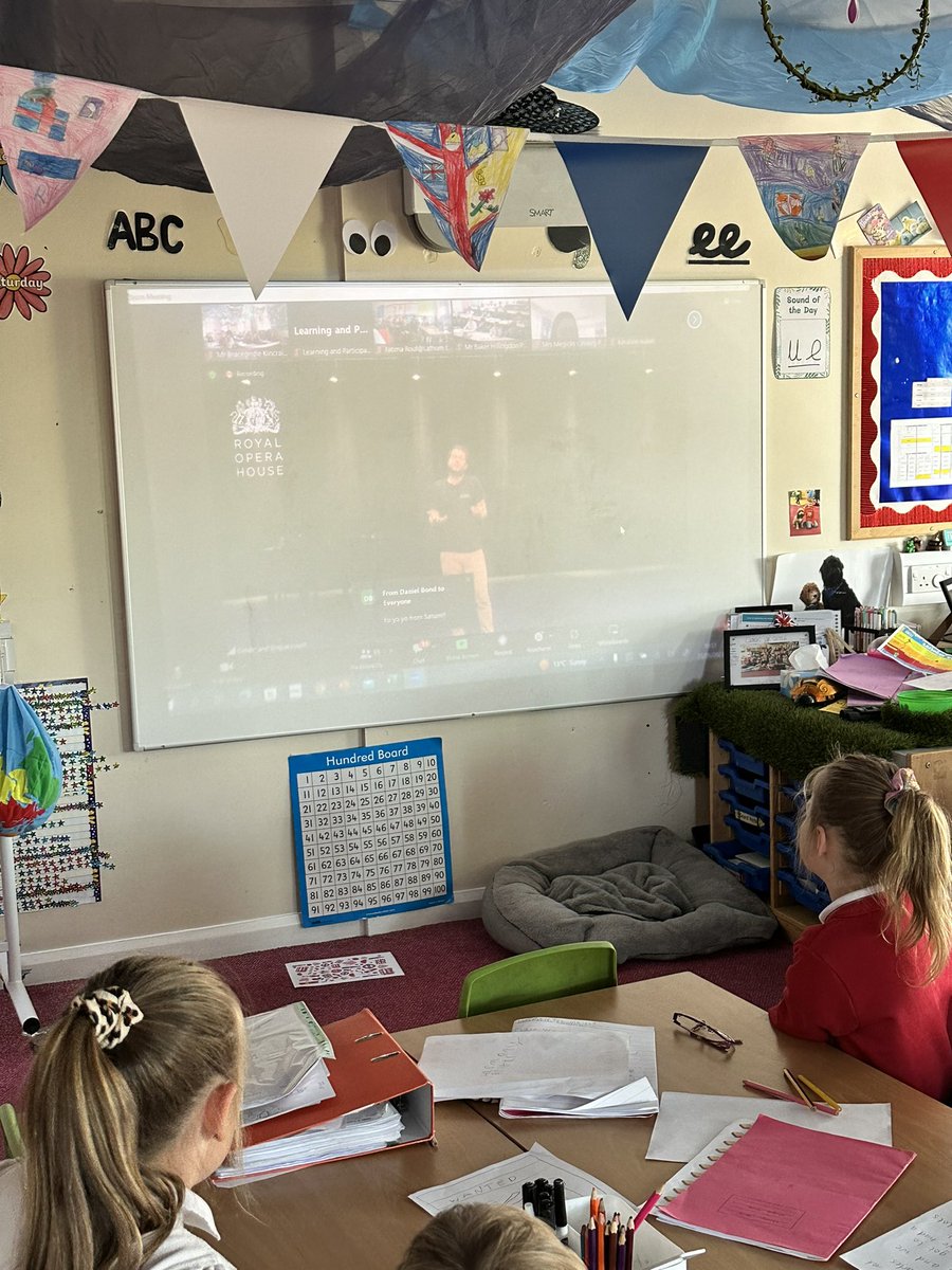 KincraigYear2's tweet photo. A wonderful session all about the opera with @RoyalOperaHouse this morning! #ROHLive https://t.co/JMLl2YphgX
