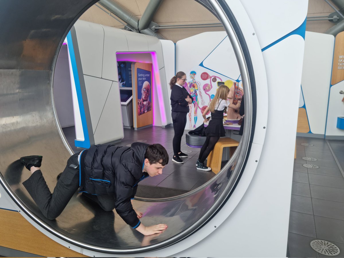 brannockscience's tweet photo. Our S3 pupils are enjoying a fantastic morning at the Glasgow Science Centre. The science mall exhibits are a big hit! @gsc1 https://t.co/8OVlIOsVDq