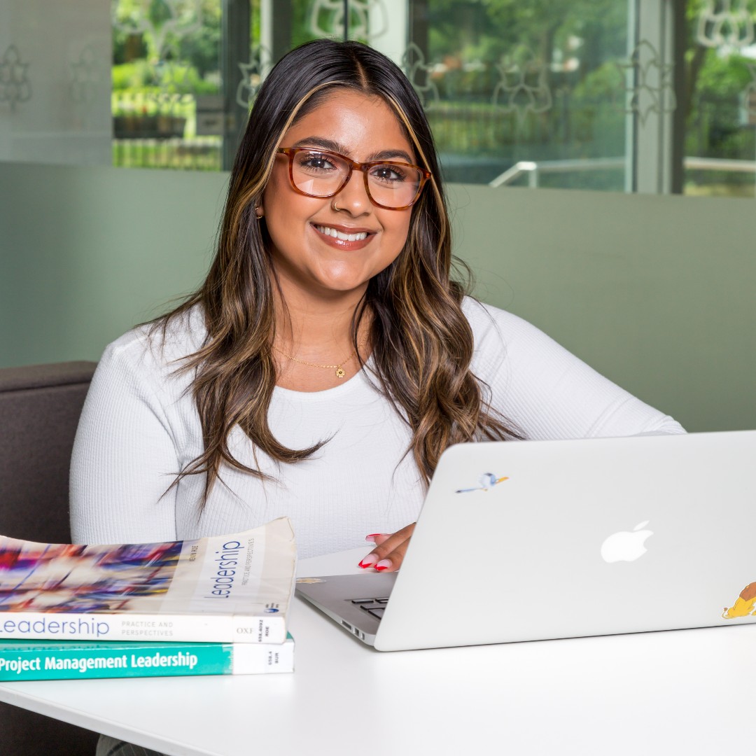 Reena tells us why she chose to study international business management, she said: “When talking to the  course leader at Manchester Met, I decided this course would be a good fit for me. Now, I am about to start my first job in an international managerial role.” #mcrmetproud