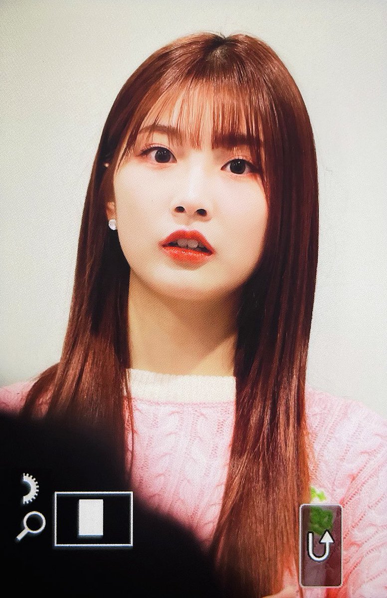 dandelion_812's tweet photo. 230513 🎉💞🎉💞
#우아 #민서 #wooah #minseo https://t.co/Lr2896rFbu