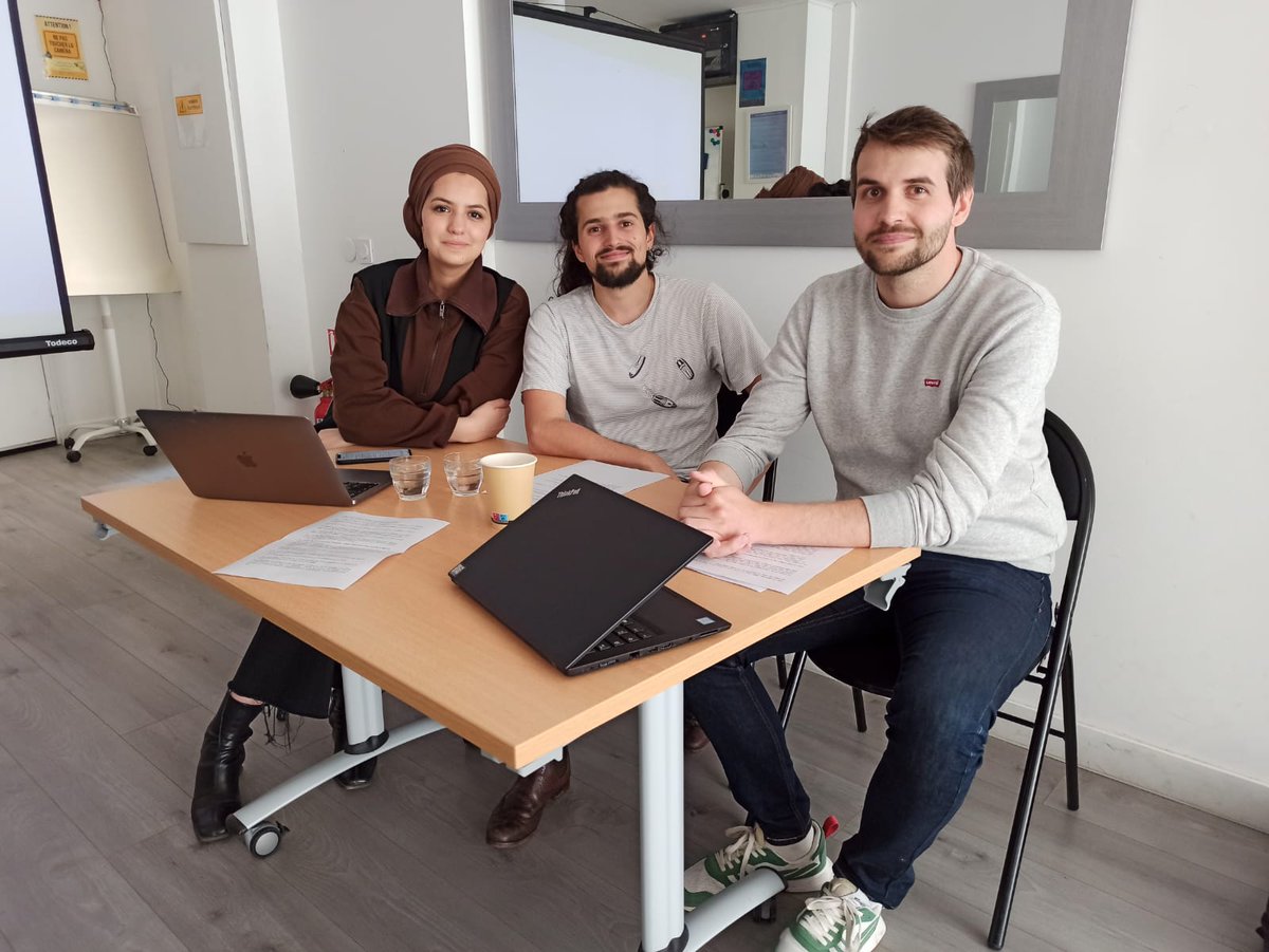 Dernier groupe ayant soutenu son travail de fin d'année pour le diplôme #influence et #plaidoyer sur le thème de la surpopulation carcérale. 
#ESS #associations #prison #lobbying