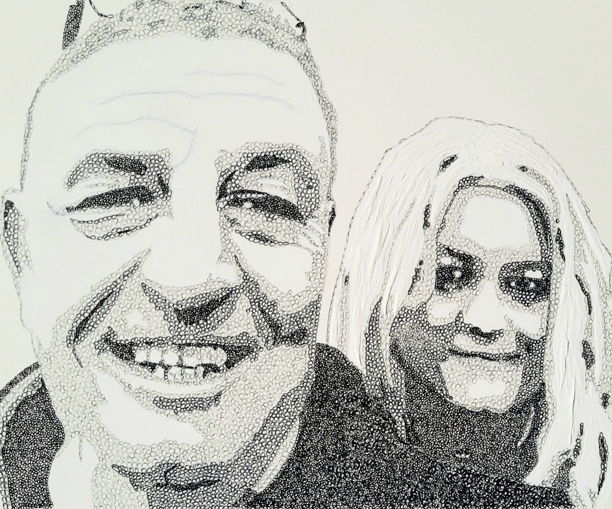 rozdown1's tweet photo. Portrait commissions accepted. DM me for a quote. https://t.co/YdKZeEWCAy  #portraits #portraitartist #artist https://t.co/um5JqGC0KS