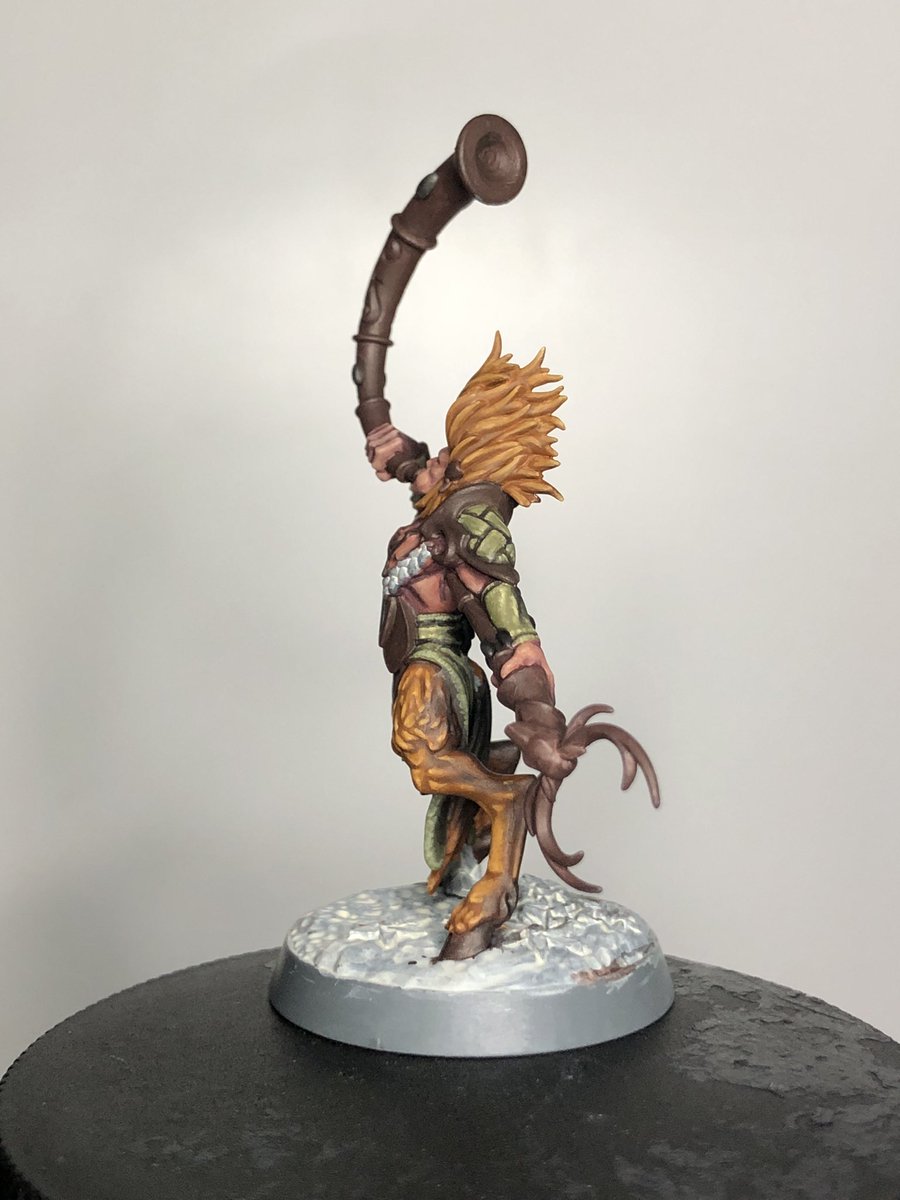 FancyKelvin's tweet photo. So, tonight I worked on the leather, cloth and based the metallics, the gems and I need to highlight face.
#aos #warhammercommunity
#gamesworkshop #ageofsigmar #wip #warhammerwip #hobbypainter #paintingwarhammer #miniaturepainting 
#sylvaneth #kurnoth #skaethswildhunt #kurnothi https://t.co/bAcgyVoW8Z