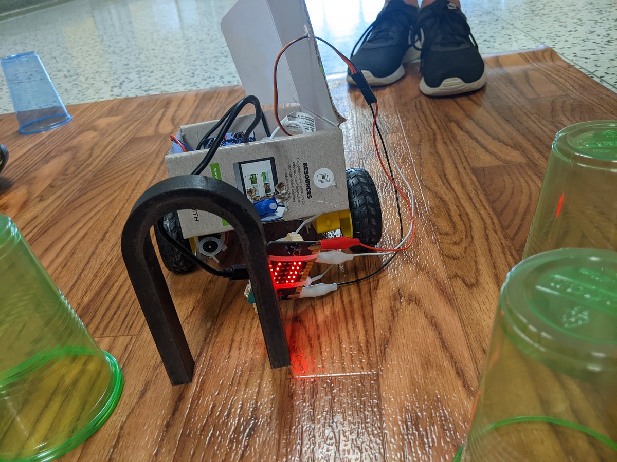 MrsSStephenson's tweet image. Yesterday was the #SNC1W Mars Rover Challenge Day @HuronPark . Students used #DesignThinking to design and #Makecode classroom to code their remote controlled rovers. Some had an extendable arm with a magnetometer to do sample analysis.