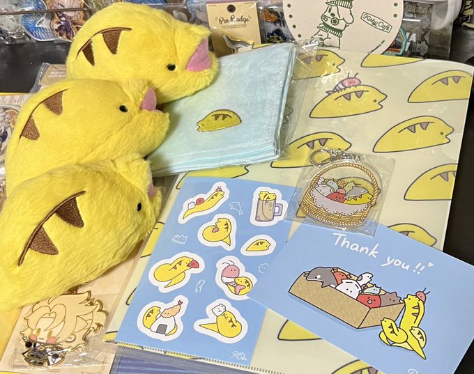 れれれ(@chima2chan )さんのうつぼぬいぐるみ達が遂に届きました!ふわふわむちむちで滅茶苦茶かわいいです嬉しい!!🙌