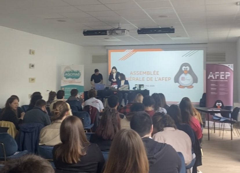 [#Administration] 

Il est l’heure pour le bureau 2022-2023 de passer le flambeau avec son Assemblée Générale de Passation 🐧

• Bilan financier 
• Bilan d’activité 
• Élection du nouveau bureau 2023-2024