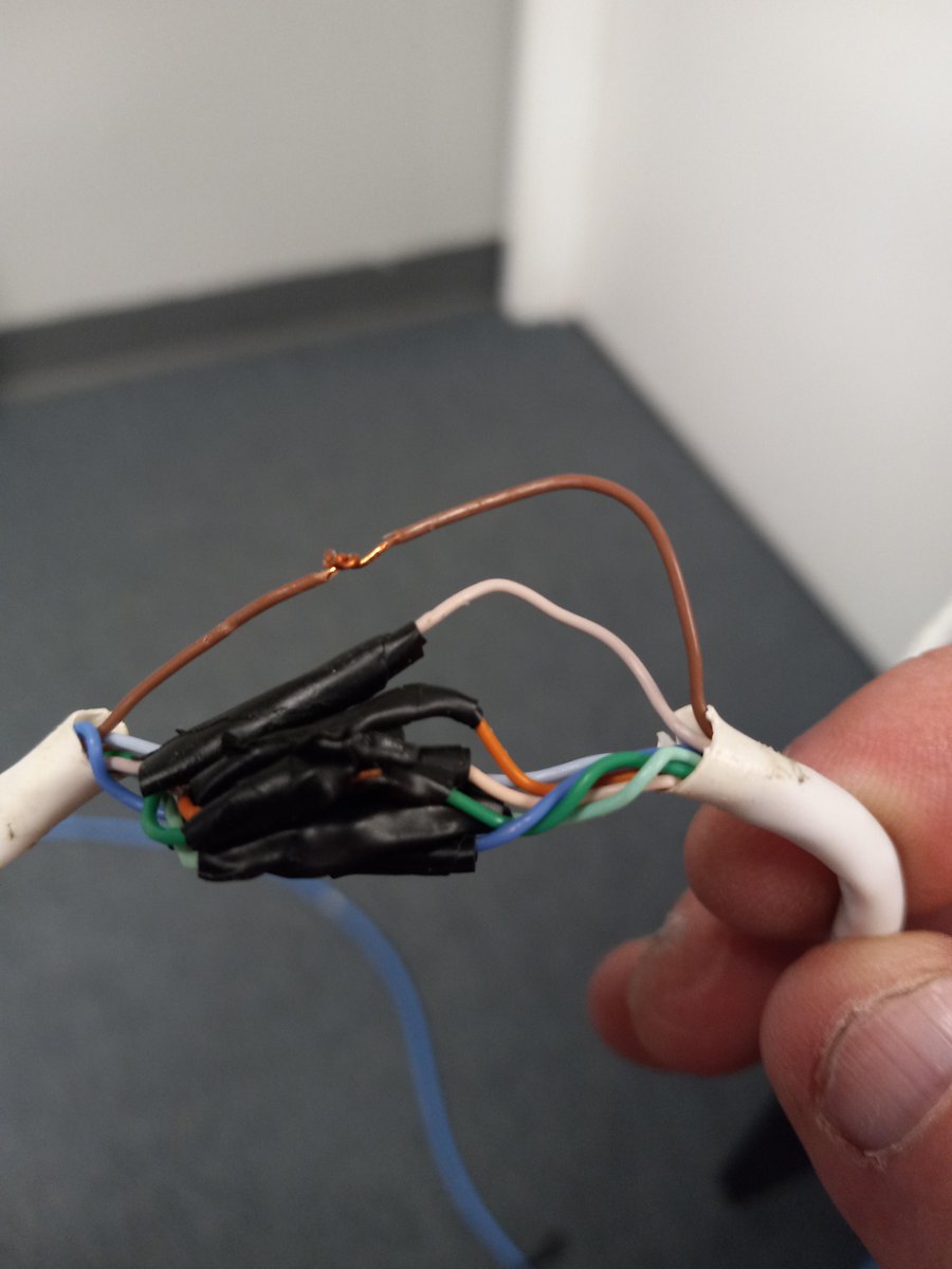 Running the front desk phone and internet.
Author: u/Computer_Panda
reddit.com/r/cablegore/co…
via r/CableGore