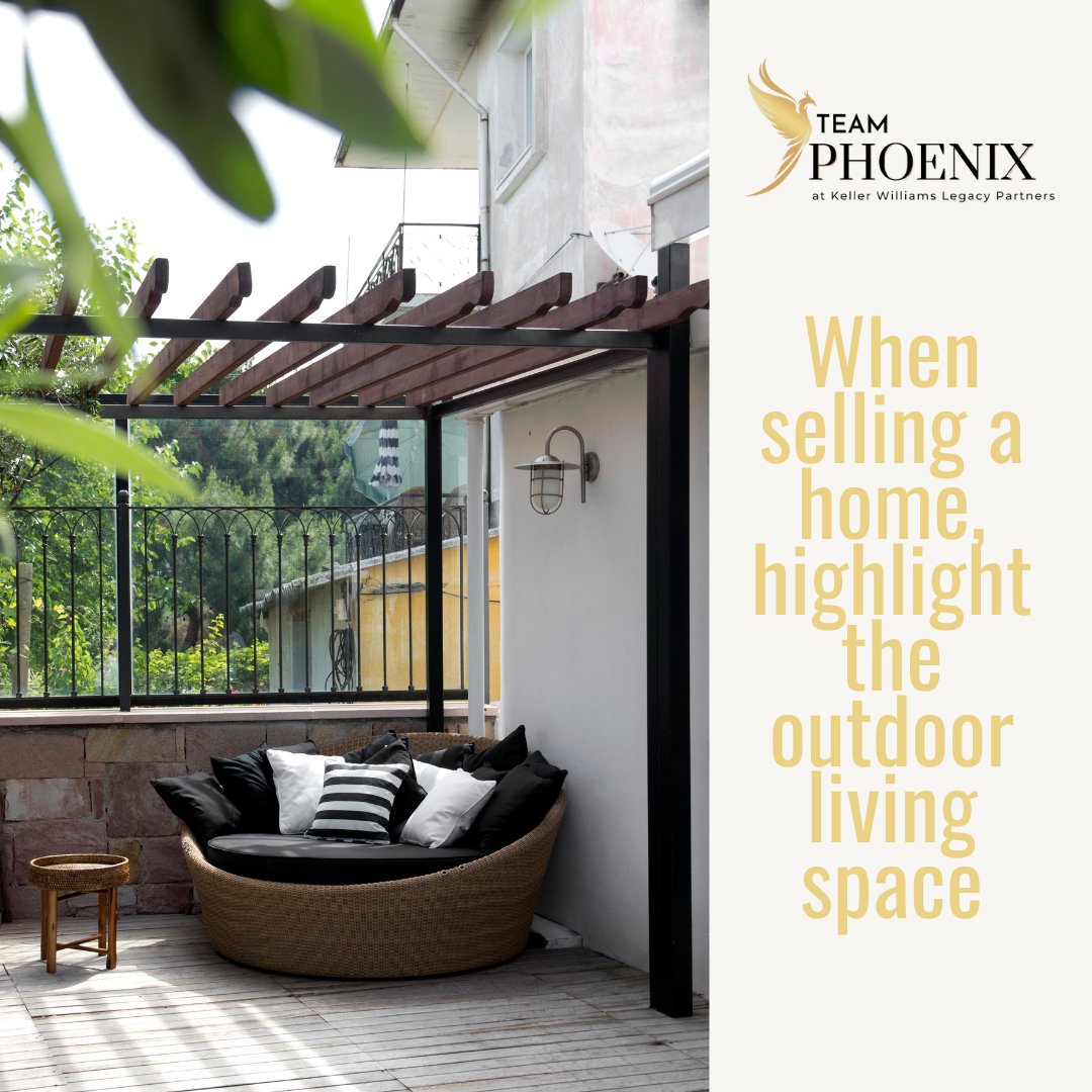 ybellog's tweet photo. Lockdown created a new appreciation for finding peace within our homes. Having a well-designed yard or patio may make a huge difference for a buyer who works remotely or hybrid!

#InteriorDesign #Staging #SellerTips https://t.co/Iux6ZhAUPu