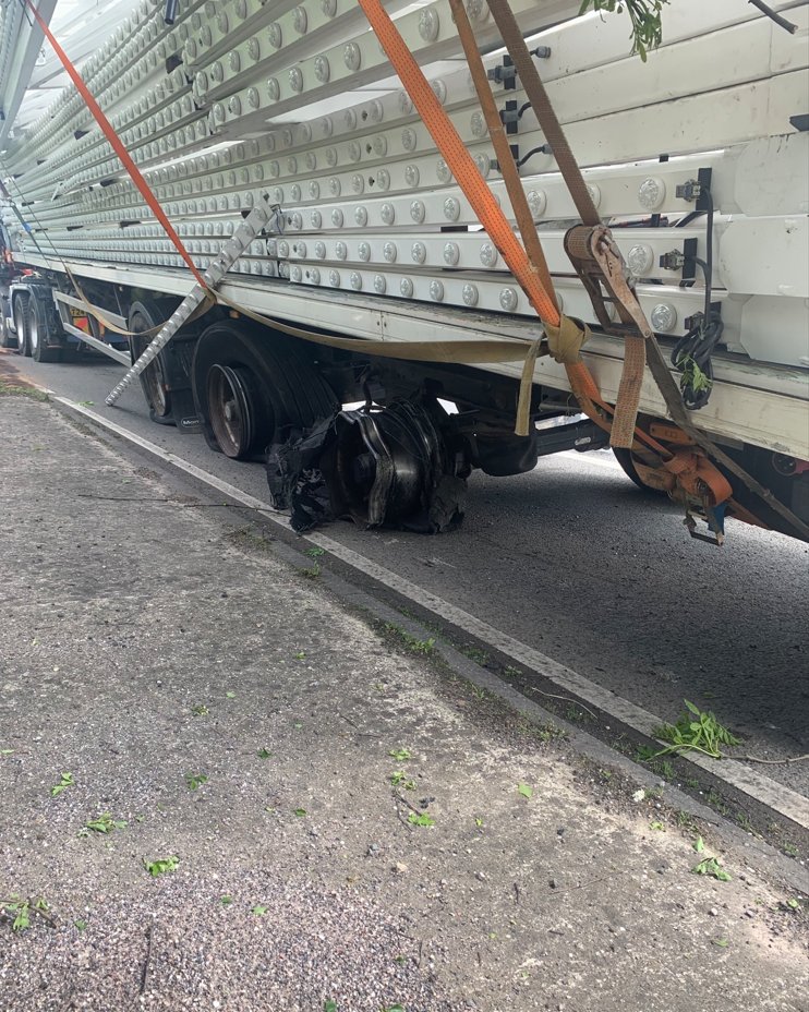 national-highways-south-west-on-twitter-m5-northbound-between-j12