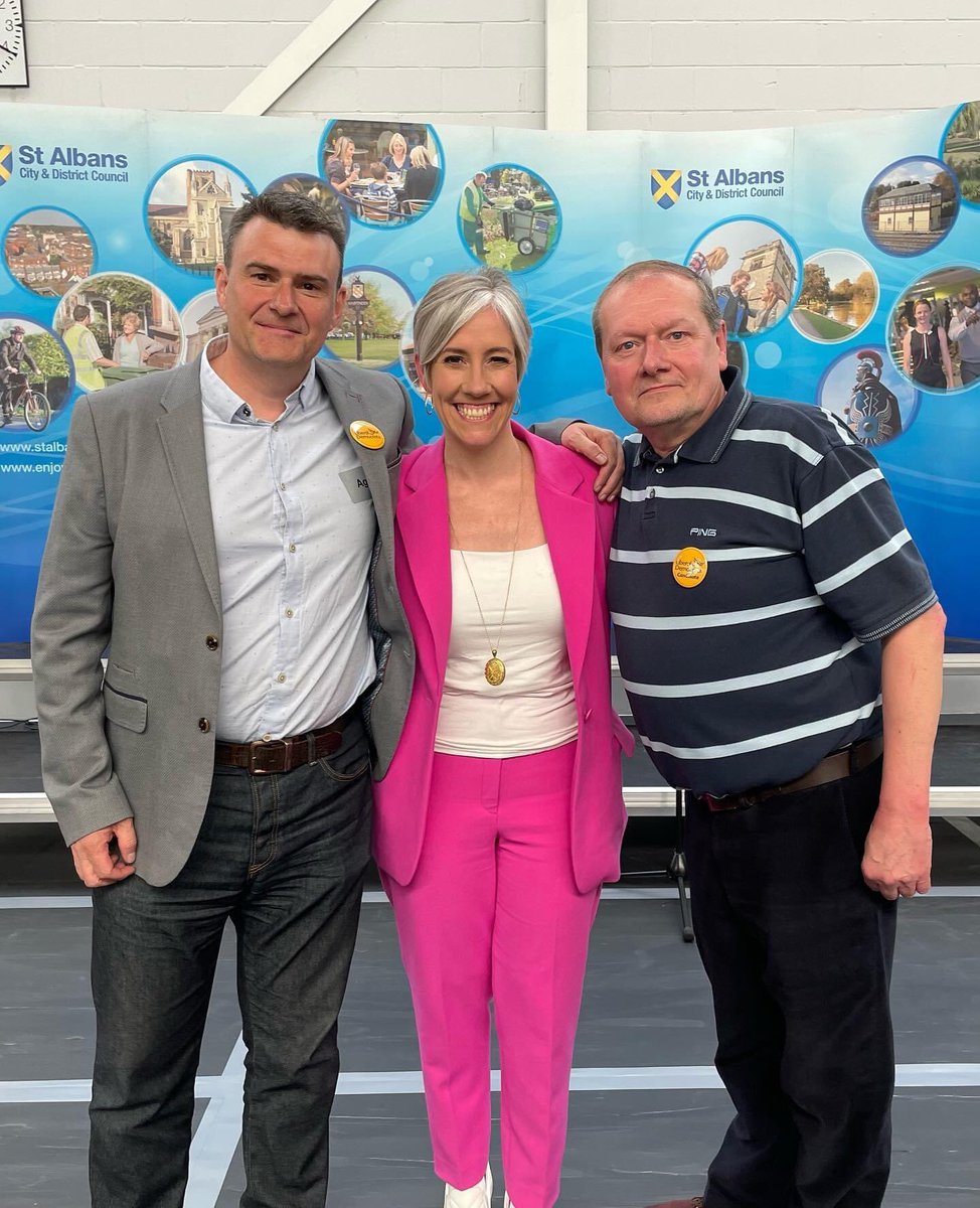 StephenCavinder's tweet image. 🔸 Seven years between these two photos. It’s becoming a habit. #LibDemsWinningHere #LibDemAction #AllYearRound 🔸