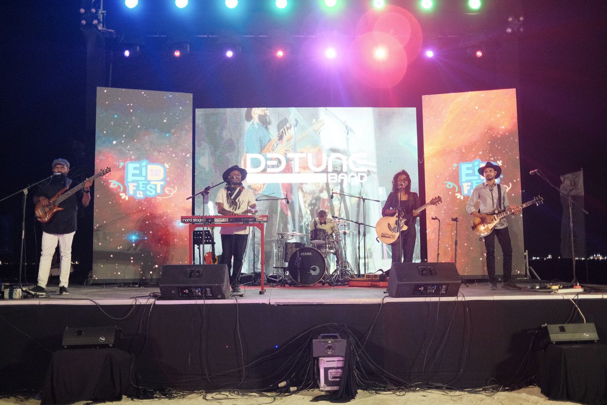 detuneband's tweet photo. Having the pleasure to perform @KudagiriMv for kuda Eid celebrations. 
One of the best Eid that we have performed so far. 
Thank you to the management and the energetic staffs of @KudagiriMv 
Thanks to @iyash for your assistance, as the sound was amazing
#Eid #celebration #Kudagiri #crowd #party #goodvibes #happymoments #thankful #fans #detuneband