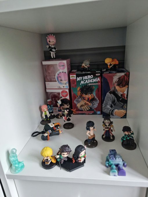 Impulsively spent $250 on new figures in miami https://t.co/8BjU63EScE<a href="/tag/throne"class="tags"><span>#throne</span></a><a href="/tag/wishlist"class="tags"><span>#wishlist</span></a>